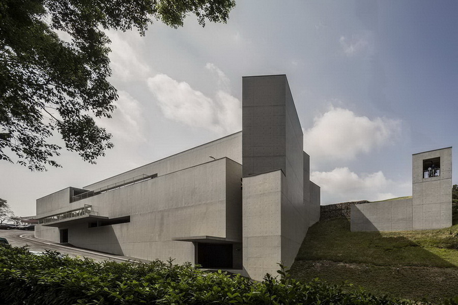 阿爾瓦羅·西扎-臺豐高爾夫球場西扎會館
