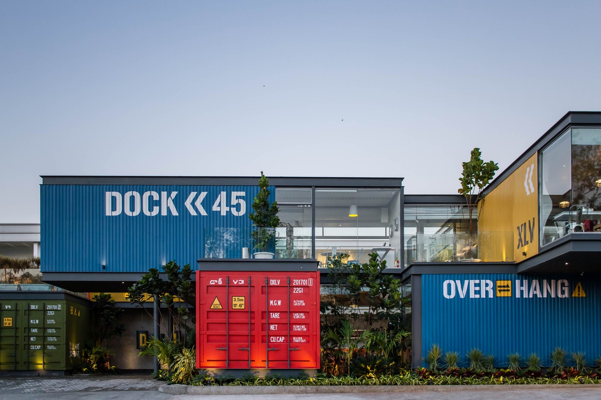 印度海得拉巴Dock 45集裝箱夜店