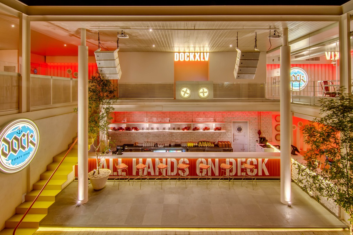 印度海得拉巴Dock 45集裝箱夜店