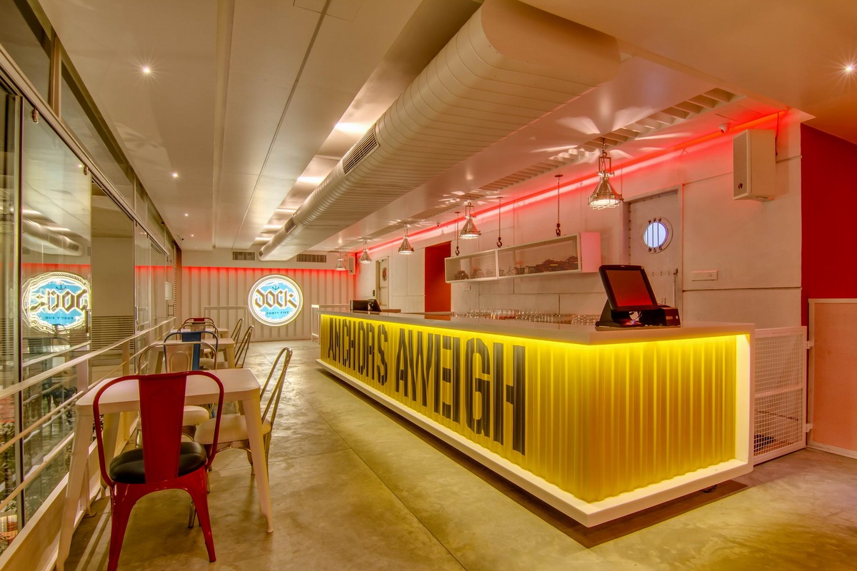 印度海得拉巴Dock 45集裝箱夜店