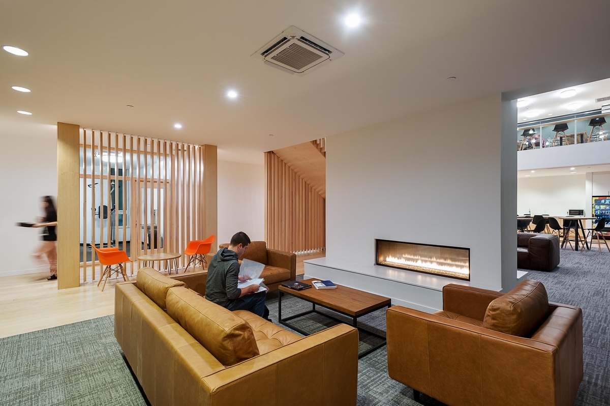 美國奧林匹亞廣場學生公寓-幾何形狀組合建筑