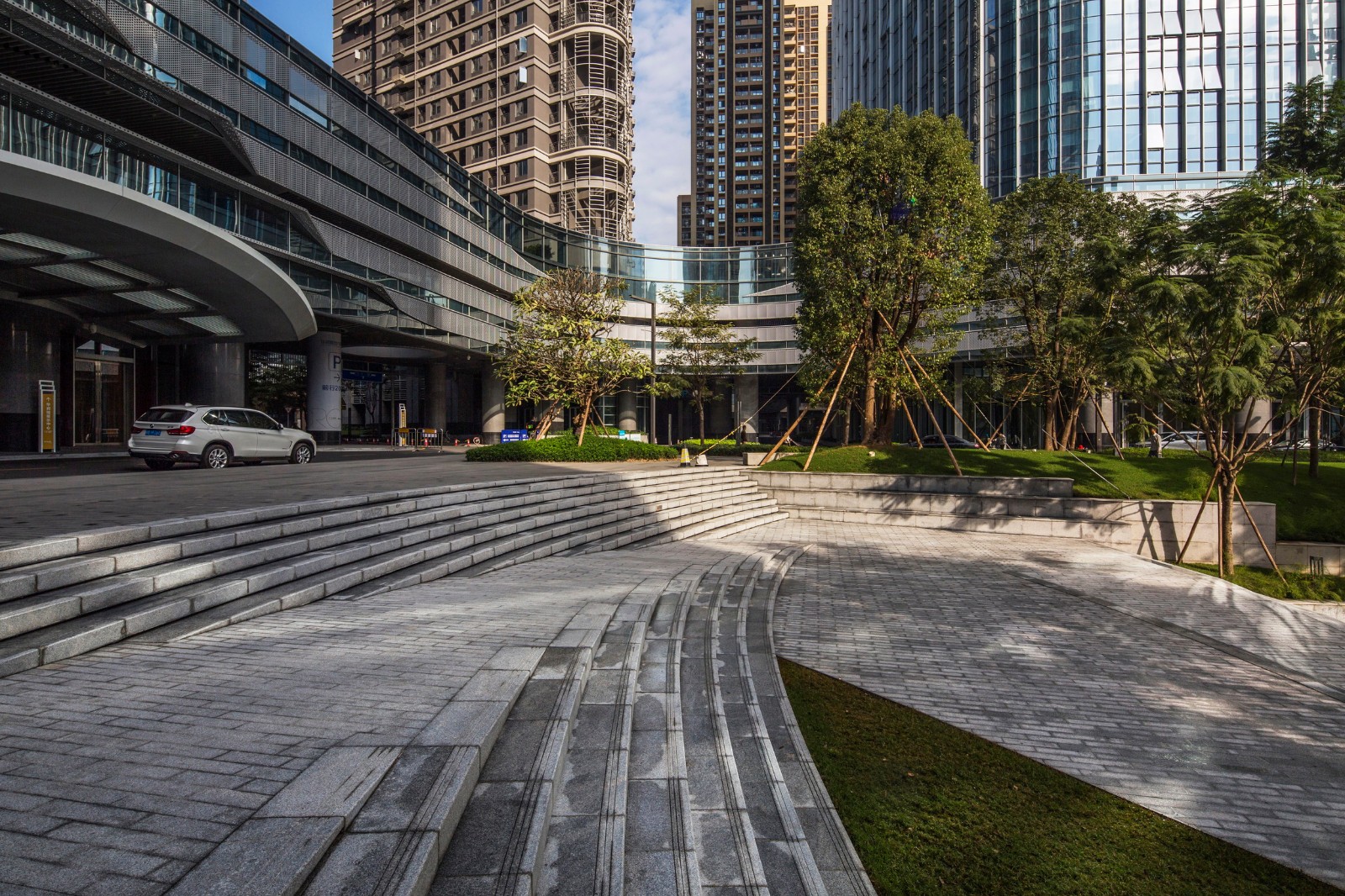 深圳大沖舊改B區商業街景觀設計