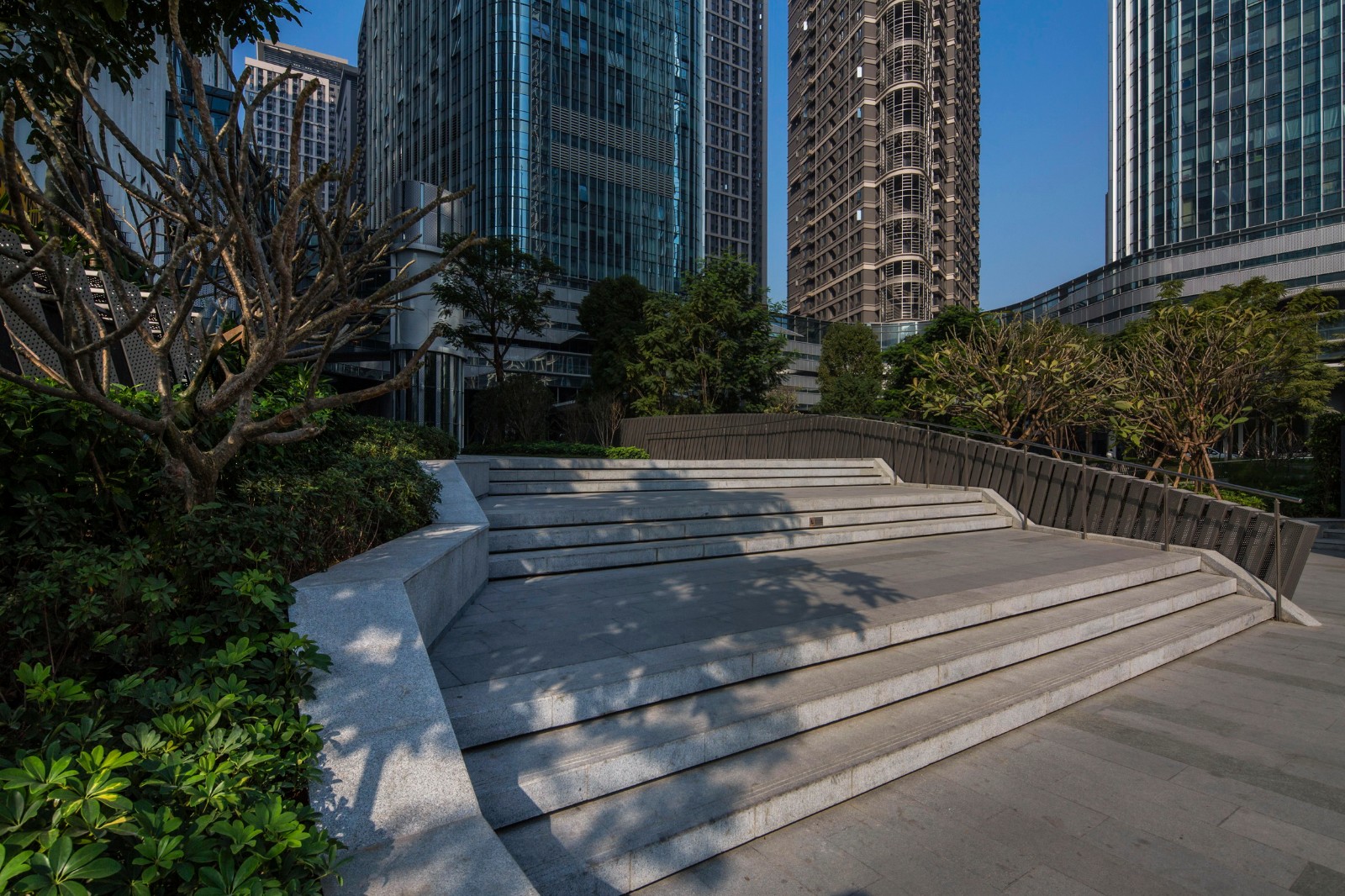 深圳大沖舊改B區商業街景觀設計